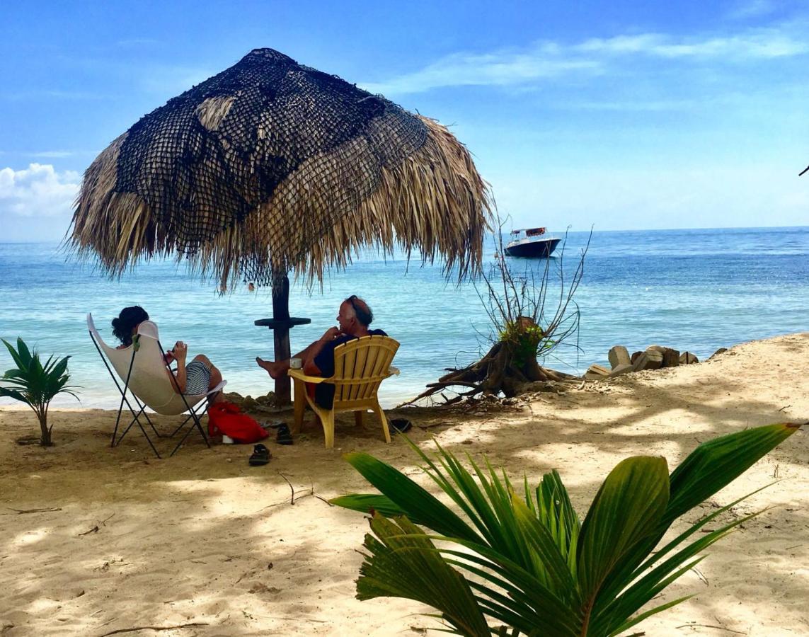 Isla Luna Beach Бару Экстерьер фото